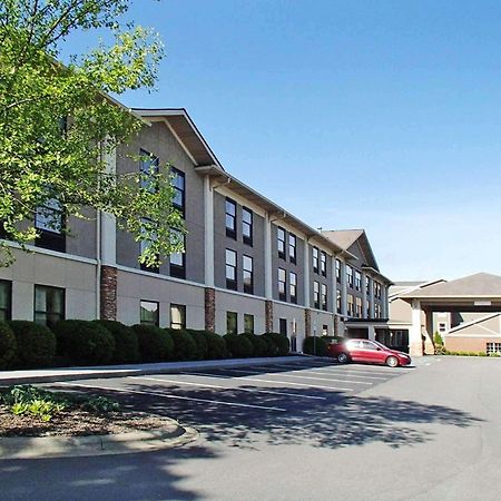 Quality Inn & Suites Boone - University Area Exterior photo